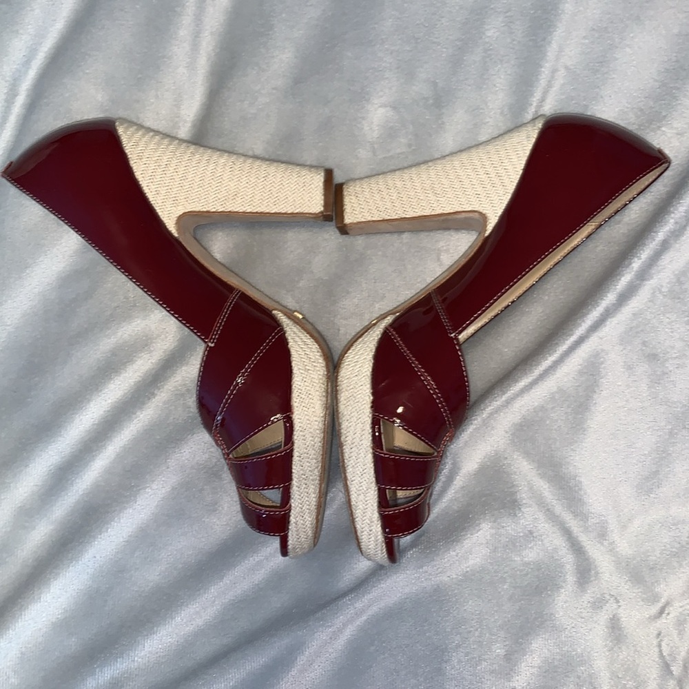 Cole Haan Red Patent Leather Peep Toe burlap fabric heel criss cross Nike  9.5 - Picture 3 of 6